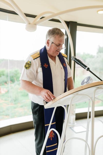 Wedding ceremony by Dr. Gerrit Rademeyer in Kareedouw
