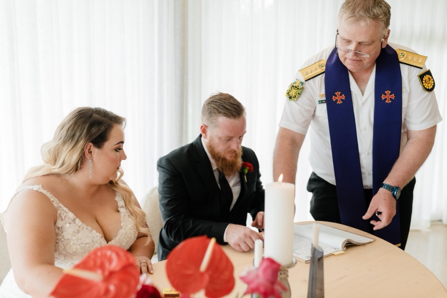 Wedding ceremony by Dr. Gerrit Rademeyer in Kareedouw