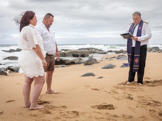 Wedding ceremony by Dr. Gerrit Rademeyer in Kareedouw
